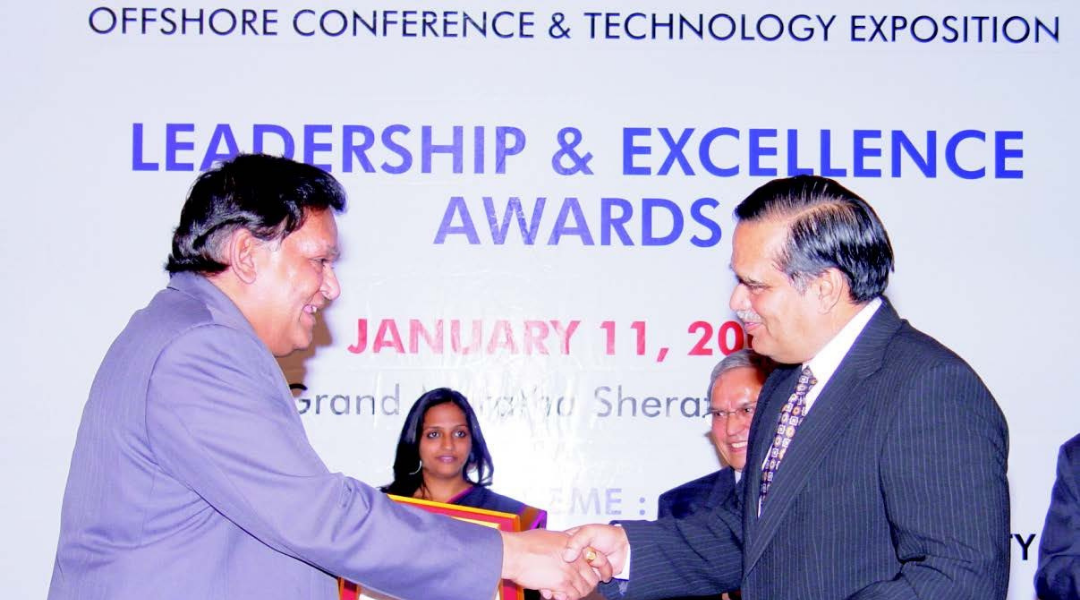 Mr. A. M. Naik, Chairman & Managing director, Larsen & Toubro Ltd, Receives the emerging Global Company Award 2006.